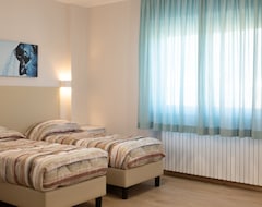 Khách sạn Hotel Azzurro (L'Aquila, Ý)
