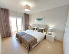 Toàn bộ căn nhà/căn hộ Luxury Sea Villa With Private Pool - 4B (Ribamar, Bồ Đào Nha)