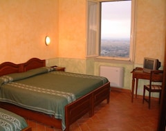 Hotel Oasi Neumann (Cortona, Italien)