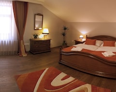 Khách sạn Hotel Praded Thamm (Zlaté Hory, Cộng hòa Séc)