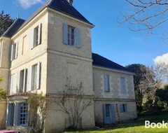 Koko talo/asunto Gite Au Chateau (Castelnau-sur-Gupie, Ranska)