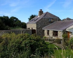 Cijela kuća/apartman Cosy Cottage. Log Stove, Private Walled Garden, Coastal Walking From The Door. (St David's, Ujedinjeno Kraljevstvo)