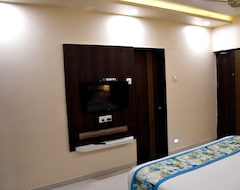 Hotel Kanishka International