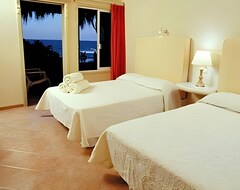Khách sạn Hotel Playa La Media Luna (Isla Mujeres, Mexico)