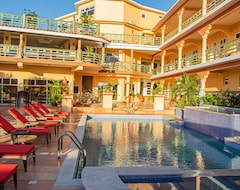 Khách sạn Hotel Grand A View (Montego Bay, Jamaica)