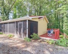 Casa/apartamento entero Cozy Blairsville Studio W/ Deck: 15 Yards To Lake! (Blairsville, EE. UU.)