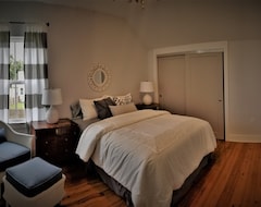 Cijela kuća/apartman Quaint New Orleans Cottage - Charming And New (Arabi, Sjedinjene Američke Države)