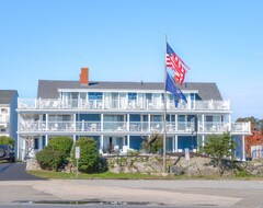 Khách sạn 935 Ocean, A Beachside Inn (Hampton, Hoa Kỳ)