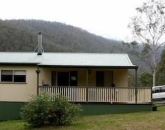 Khách sạn Goomburra Gordon Country Forest Retreat (Warwick, Úc)