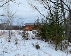Entire House / Apartment Come Stay Off-grid In The Wilds Of Michigan’s Upper Peninsula. (Bruce Crossing, USA)