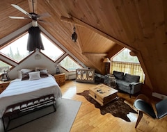 Khách sạn The Refuge Comfort & Suites (Mont-Tremblant, Canada)