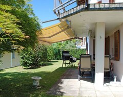 Toàn bộ căn nhà/căn hộ Lovely Apartment For 4 People With Wifi, Tv, Pets Allowed And Parking (Varano Borghi, Ý)