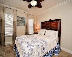 Cijela kuća/apartman Island Flat 103 Charming 1 Bedroom 1 Bathroom (Clearwater, Sjedinjene Američke Države)