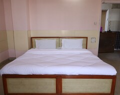 Khách sạn SPOT ON 37324 Hotel Grace (Jammu, Ấn Độ)