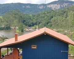 Tüm Ev/Apart Daire Casa Quintal Catavento Aconchego E Vista Do Lago (Rio dos Cedros, Brezilya)