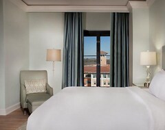 One Bedroom Deluxe, Luxury Hotel, San Antonio, Texas (2442569) (San Antonio, USA)