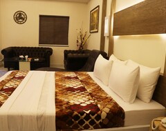 Hotel Avalon (Multan, Pakistan)