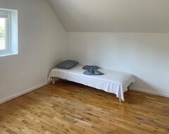 Casa/apartamento entero 3 Bedroom Accommodation In L?rbro (Lärbro, Suecia)