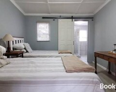 Toàn bộ căn nhà/căn hộ Room 2 : Comfortable 3 1/4 Beds, En-suite Shower. (Thornhill, Nam Phi)