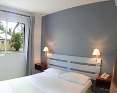 Khách sạn Hotel Exsel Floralys (L'Étang-Salé, Réunion)