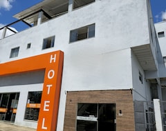 Khách sạn Hotel Polastrelli (Governador Valadares, Brazil)