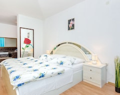 Apart Otel Apartments And Room Napoli (Bol, Hırvatistan)