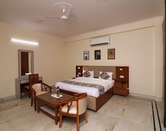 Hotel Vizima Crossroad 45 (Noida, Indien)