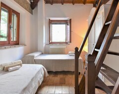 Toàn bộ căn nhà/căn hộ Vacation Home Casale Antica Pietra In Gemmano - 12 Persons, 5 Bedrooms (Gemmano, Ý)
