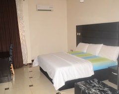 Hotel Ritz - Carinton (Enugu, Nigeria)