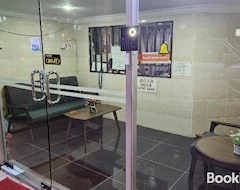 Hotel Hoover Room For Rent (Kuching, Malaysia)