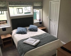 Hele huset/lejligheden 2 Bed Beautiful And Tranquil Lakeside Lodge (Northampton, Storbritannien)