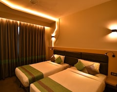 Khách sạn The Center Court Hotel (Hyderabad, Ấn Độ)