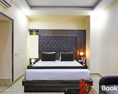 Townhouse 1291 Hotel Elgin (Kolkata, India)