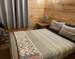 Toàn bộ căn nhà/căn hộ River Home: Experience Secluded Log Home Along San Juan River (Pagosa Springs, Hoa Kỳ)