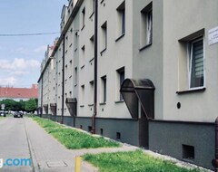 Toàn bộ căn nhà/căn hộ Apartament Z Parkingiem (Tarnowskie Góry, Ba Lan)