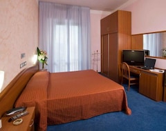 Khách sạn Hotel Due Mari & SPA (Rimini, Ý)