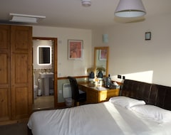 Hotel Fernhill Bed and Breakfast (Rochdale, Reino Unido)