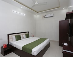 Hotel OYO 14971 C D Guest House (Patiala, Indija)