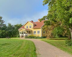 Tüm Ev/Apart Daire Look Forward To This Friendly Cottage Near The Lake Rödjesjön. (Tranås, İsveç)