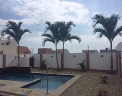 Toàn bộ căn nhà/căn hộ Beautiful Family Villa A Few Steps From The Sea (Montecristi, Ecuador)