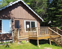 Casa/apartamento entero Rustic Cedar Log Cabin On Beautiful Mullett Lake. (Cheboygan, EE. UU.)