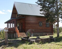 Koko talo/asunto Special Cabin -Close to Yellowstone w/ Remote Setting (Emigrant Gap, Amerikan Yhdysvallat)
