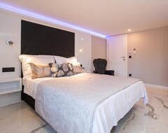 Hotel Regent Luxury Rooms (Dubrovnik, Croacia)