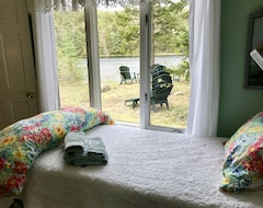 Casa/apartamento entero Late Fall Specials: Lake Front Cottage Facing Acadia National Park (Tremont, EE. UU.)