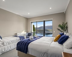 Casa/apartamento entero Panoramic Views | Modern Luxury | Premium Location (Queenstown, Nueva Zelanda)