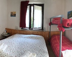 Hotel albergo panoramico (Moio de' Calvi, Italy)