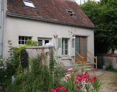 Hele huset/lejligheden Fully Restored Ancient Loire Valley Cottage With Heated Pool (Chabris, Frankrig)