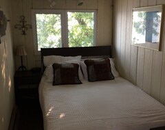 Guesthouse Beautiful Lakefront Cottage 1 Hr North Of Winnipeg (Beaconia, Canada)