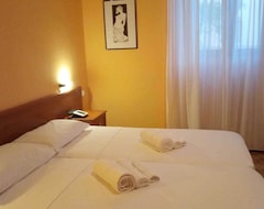 Khách sạn Hotel Primarosa (Salsomaggiore Terme, Ý)