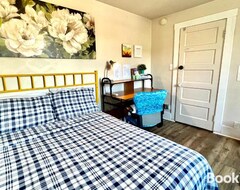 Guesthouse Private Room With Shared Bathroom 10 Mins By Car To Airport And 15 Mins To Downtown Seattle (Seattle, USA)